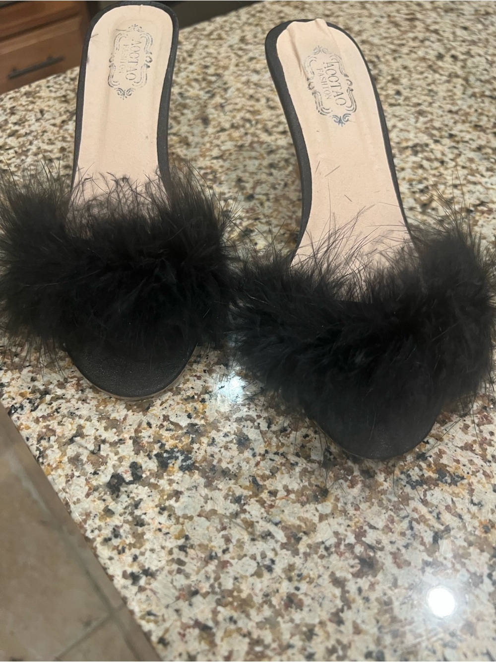 Black Maribou Feather Slide Slippers - Women's Plush Fashion Slides